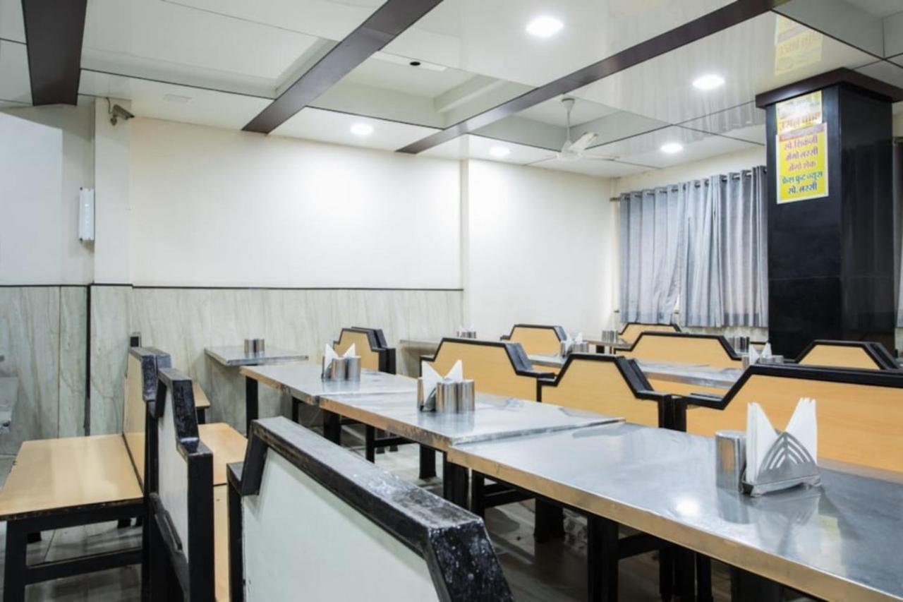 Hotel Satyug Ujjain Dış mekan fotoğraf