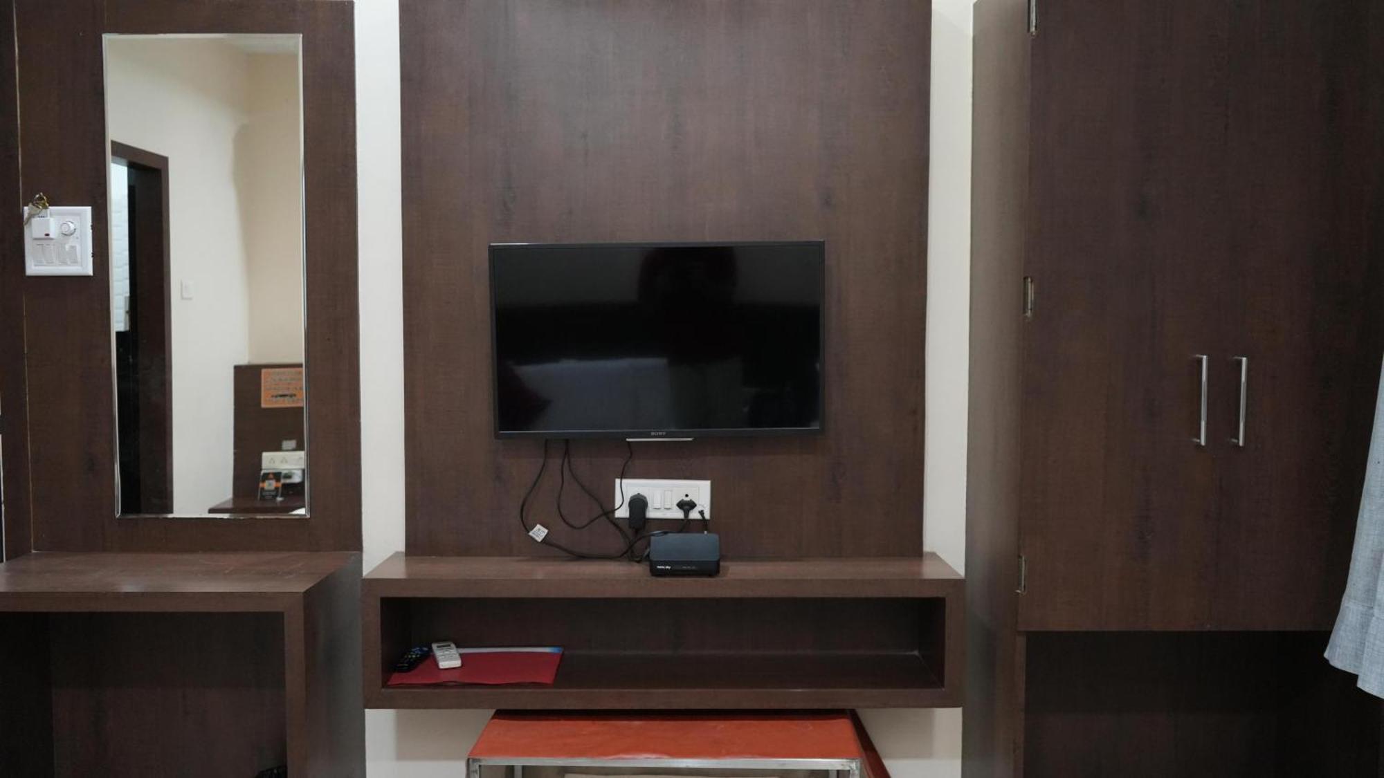 Hotel Satyug Ujjain Dış mekan fotoğraf