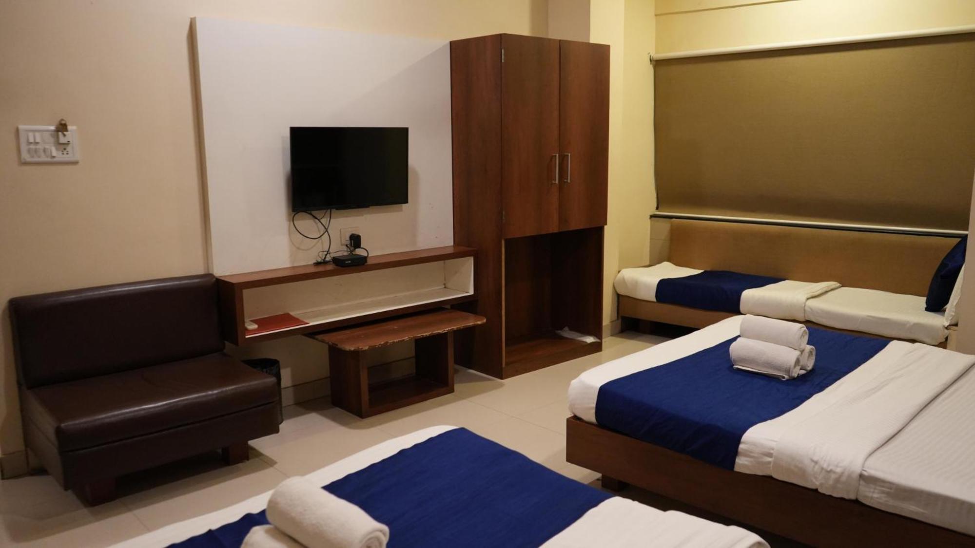 Hotel Satyug Ujjain Dış mekan fotoğraf