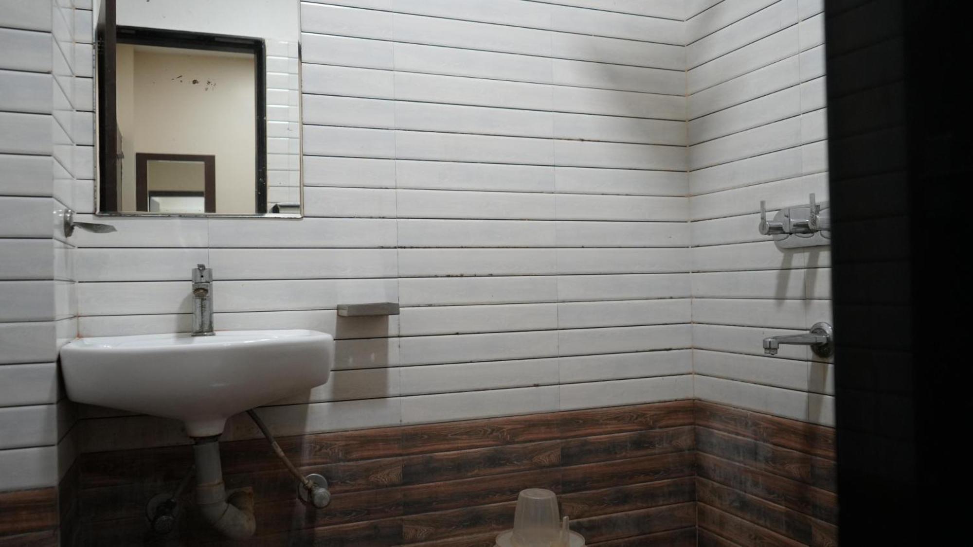 Hotel Satyug Ujjain Dış mekan fotoğraf